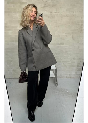 Amora blazer Monochrome Boii Studios 
